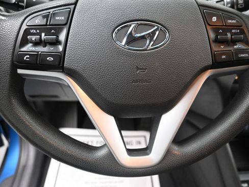 Used 2020 Hyundai Tucson Value AWD/4WD image 11