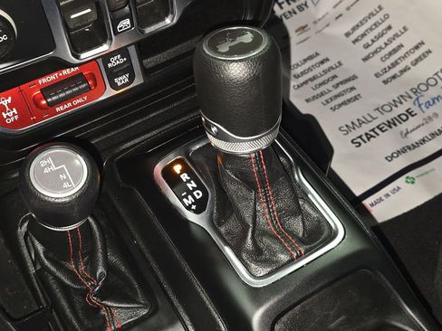 Used 2021 Jeep Wrangler Unlimited Rubicon AWD/4WD image 25