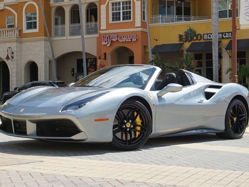Used 2018 Ferrari 488 Spider RWD image 9