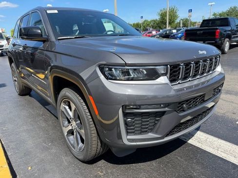 New 2026 Jeep Grand Cherokee Limited AWD/4WD image 3