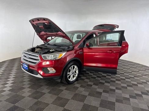 Used 2017 Ford Escape SE AWD/4WD image 12