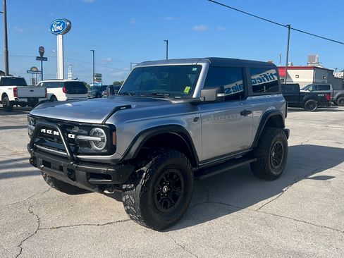 Used 2022 Ford Bronco Wildtrak AWD/4WD image 3