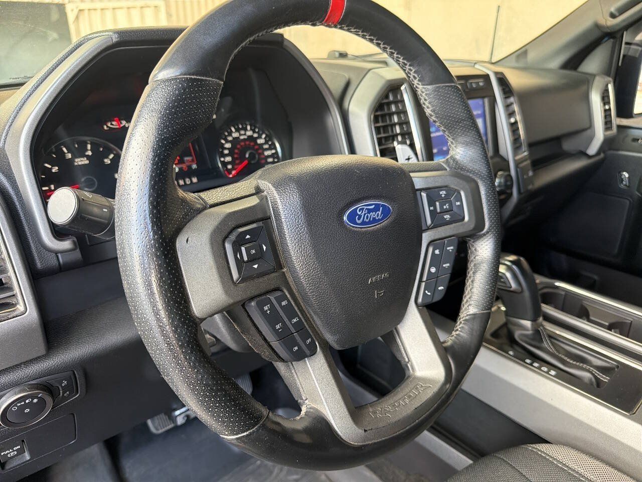Used 2019 Ford F150 Raptor AWD/4WD image 23