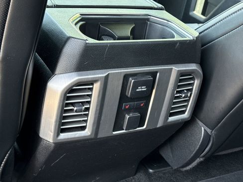 Used 2015 Ford F150 Platinum w/ Equipment Group 701A Luxury AWD/4WD image 12