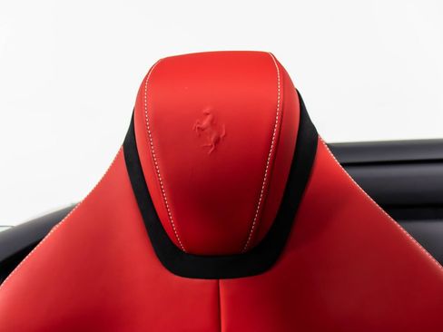 Certified 2025 Ferrari Roma Spider RWD image 58