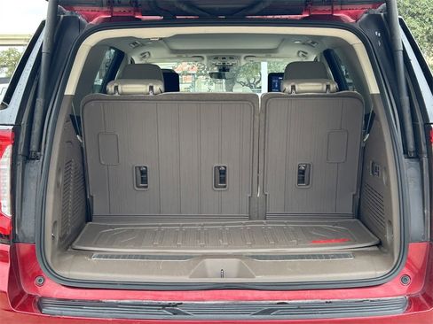 Used 2021 GMC Yukon Denali w/ Denali Ultimate Package image 16