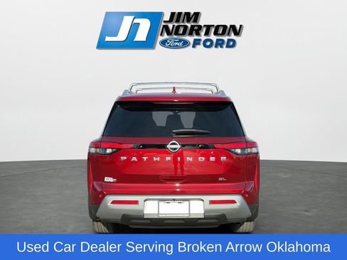 Used 2024 Nissan Pathfinder SL image 4