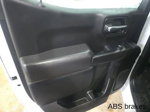 Used 2024 Chevrolet Silverado 1500 W/T w/ Z71 Off-Road Package image 28