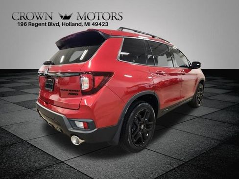 Used 2025 Honda Passport Black Edition image 3