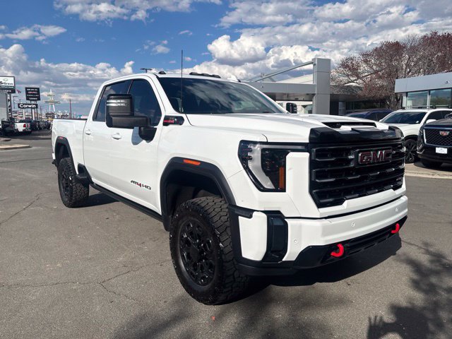 Used 2024 GMC Sierra 2500 AT4 w/ AT4 Premium Plus Package AWD/4WD image 4