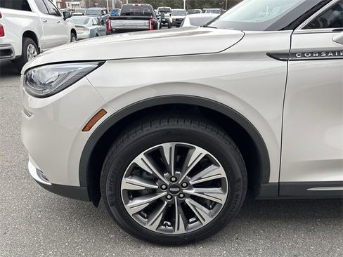 Used 2022 Lincoln Corsair Reserve w/ Elements Package image 18