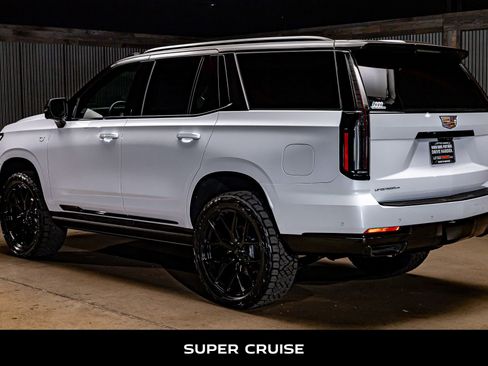 Used 2026 Cadillac Escalade Platinum Sport w/ LPO, Floor Liner Package image 7