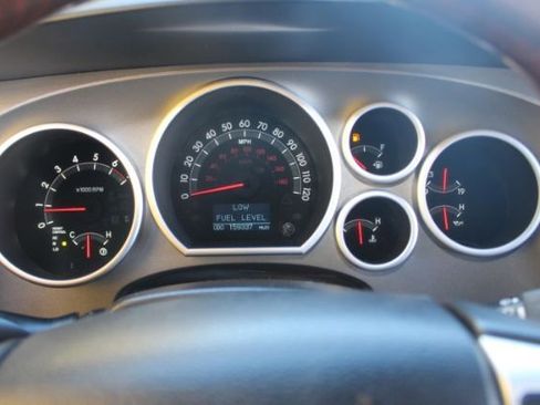 Used 2016 Toyota Sequoia Platinum image 19