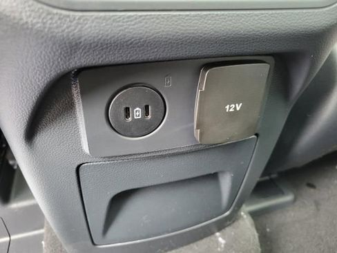 New 2025 Ford Explorer Active w/ Active Comfort Package image 38