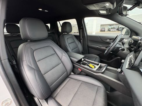 Used 2025 Chevrolet Equinox LT w/ Convenience Package II FWD image 21