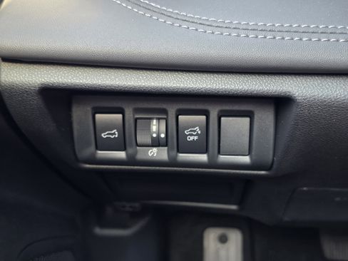 New 2025 Subaru Outback Limited image 25