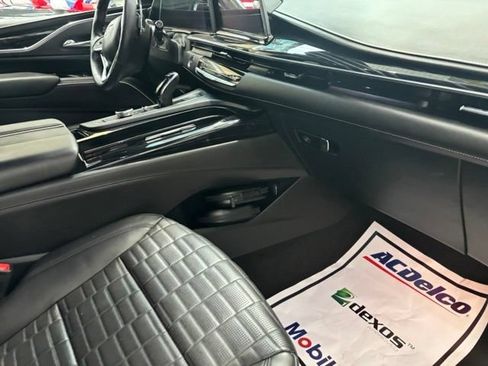 Certified 2024 Cadillac Escalade V AWD/4WD image 22