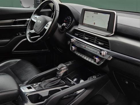 Used 2022 Kia Telluride S AWD/4WD image 9