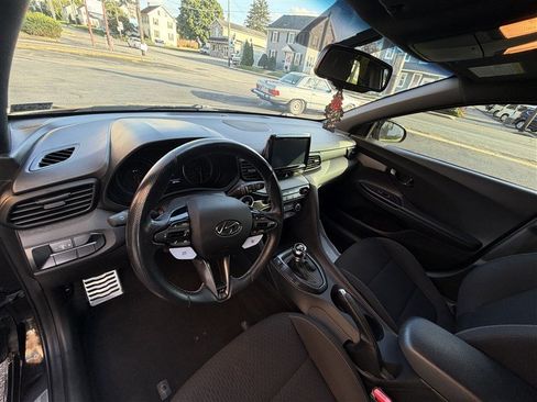 Used 2020 Hyundai Veloster N w/ Performance Package FWD image 23