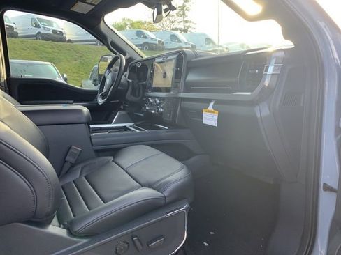 New 2026 Ford F250 Platinum AWD/4WD image 17