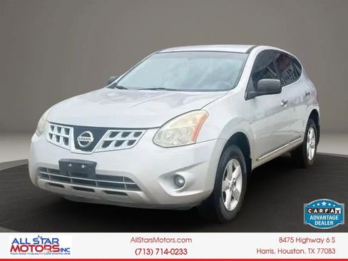 Used 2013 Nissan Rogue S FWD image 1