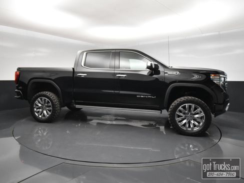 Used 2024 GMC Sierra 1500 Denali w/ Denali Reserve Package AWD/4WD image 53