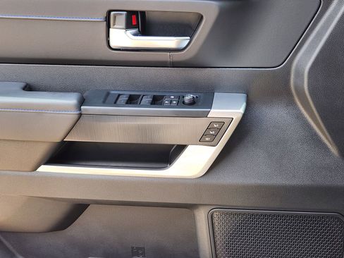 Used 2025 Toyota Tundra Platinum image 17