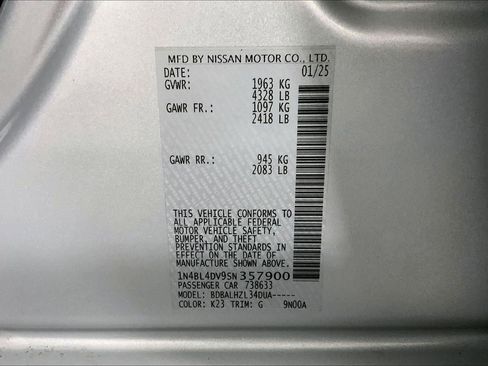 Used 2025 Nissan Altima 2.5 SV FWD image 31