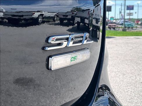 Used 2019 Ford Edge SEL w/ Equipment Group 201A AWD/4WD image 9