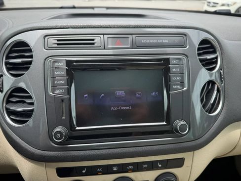 Used 2017 Volkswagen Tiguan Wolfsburg Edition FWD image 26