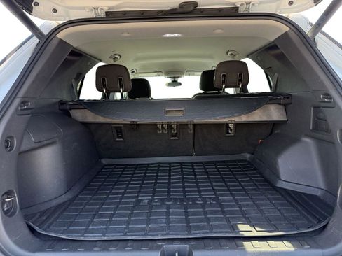 Used 2020 Chevrolet Equinox LT w/ Driver Convenience Package image 21