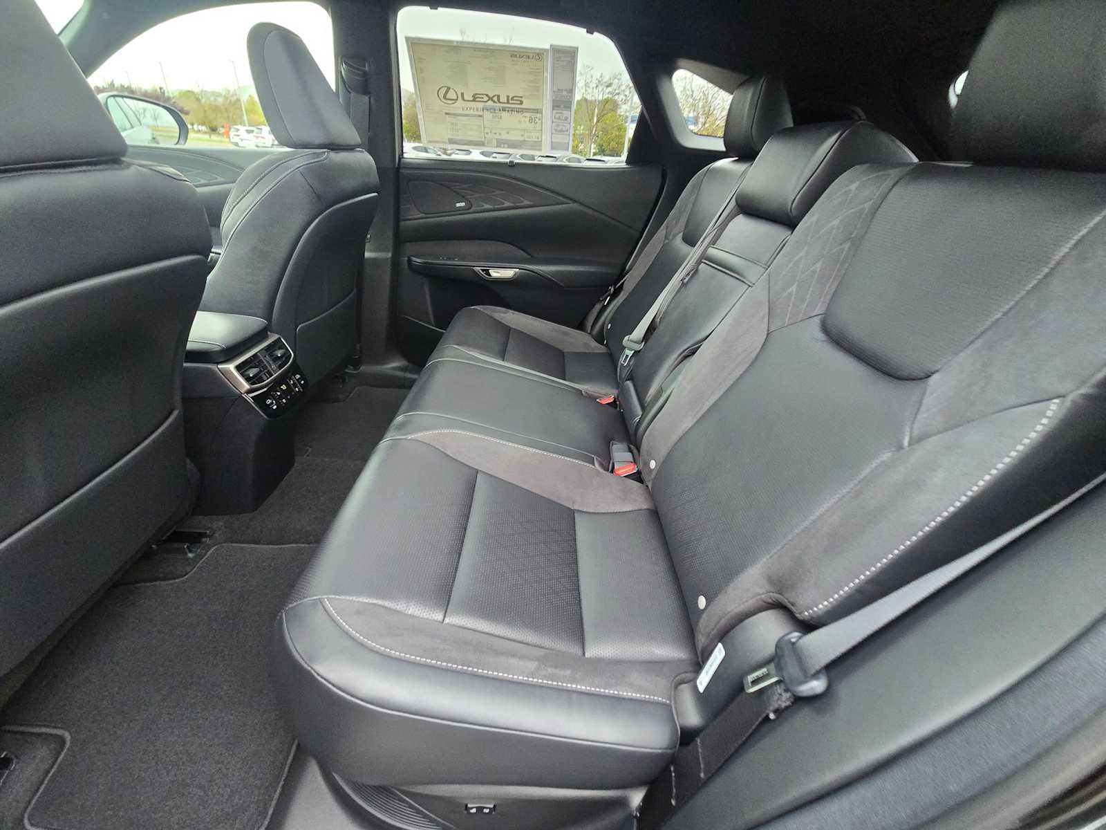 New 2026 Lexus RX 350 w/ Convenience Package AWD/4WD image 17