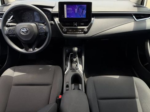 Used 2023 Toyota Corolla LE FWD image 11