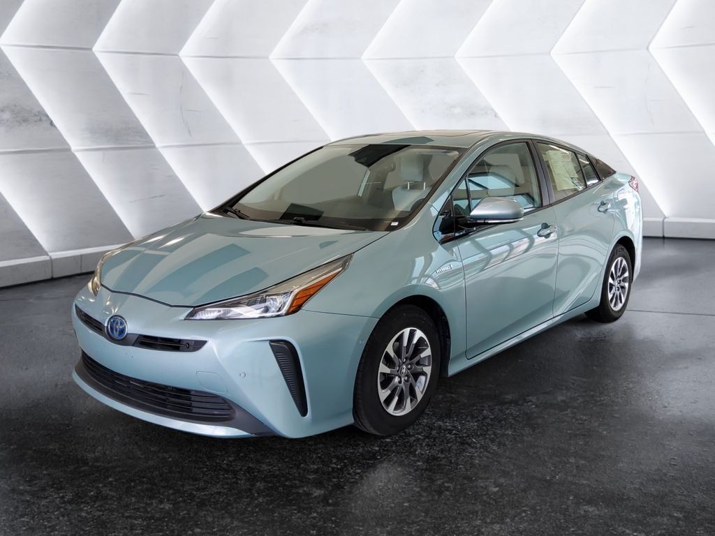 Used 2019 Toyota Prius Limited FWD image 3