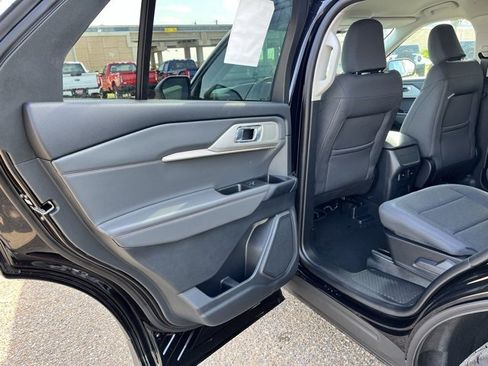 New 2026 Ford Explorer Active image 17