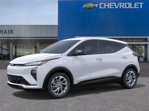 New 2027 Chevrolet Bolt LT w/ Comfort Package FWD image 2