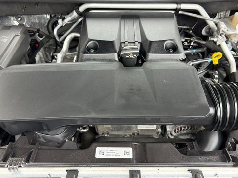 Used 2024 Chevrolet Colorado Trail Boss w/ Technology Package image 7