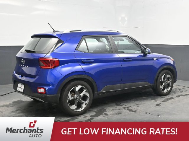 Used 2023 Hyundai Venue SEL FWD image 8