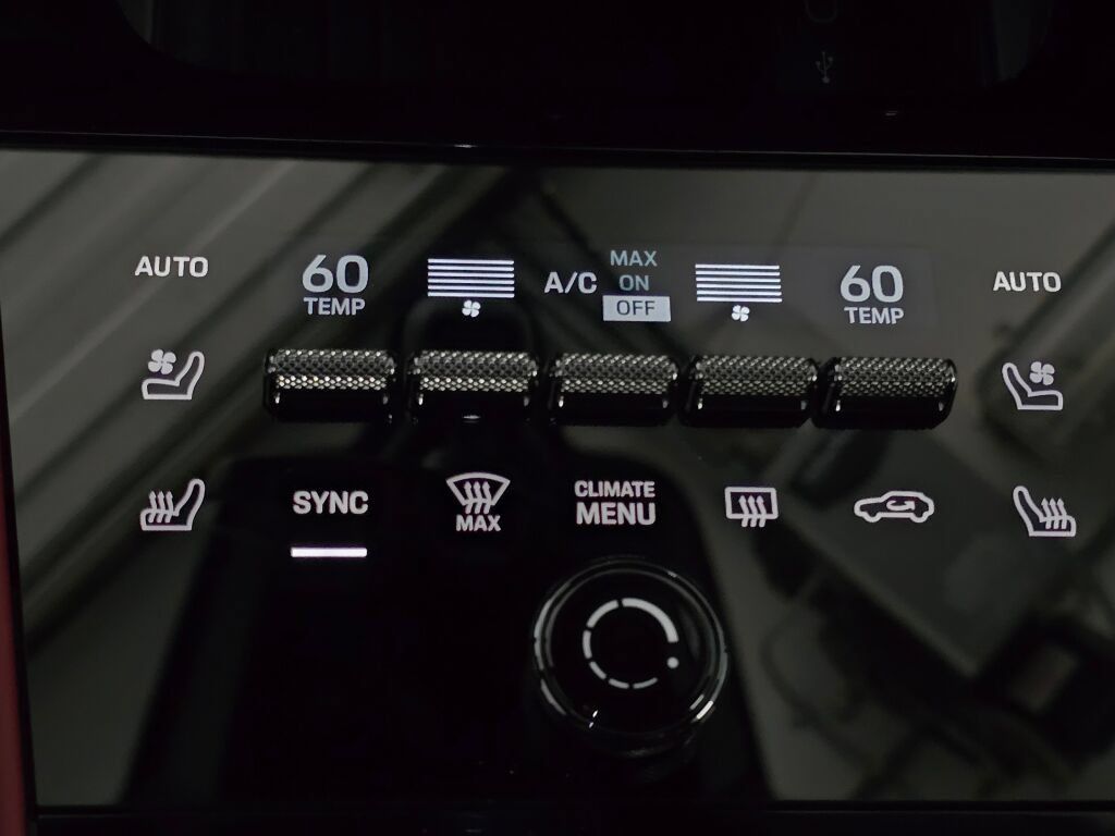 Certified 2026 Porsche Cayenne Coupe AWD/4WD image 18