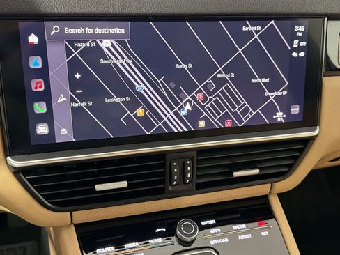 Certified 2023 Porsche Cayenne Platinum Edition AWD/4WD image 24