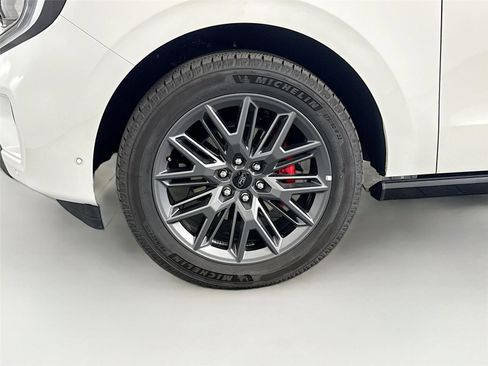 Used 2025 Ford Expedition Max Platinum w/ Stealth Performance Package AWD/4WD image 34