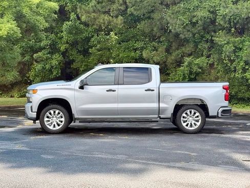 Used 2021 Chevrolet Silverado 1500 Custom w/ LPO, Dark Essentials Package RWD image 3
