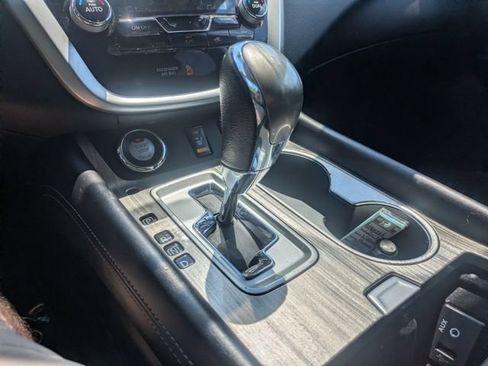 Used 2017 Nissan Murano SV w/ Premium Plus Package AWD/4WD image 28