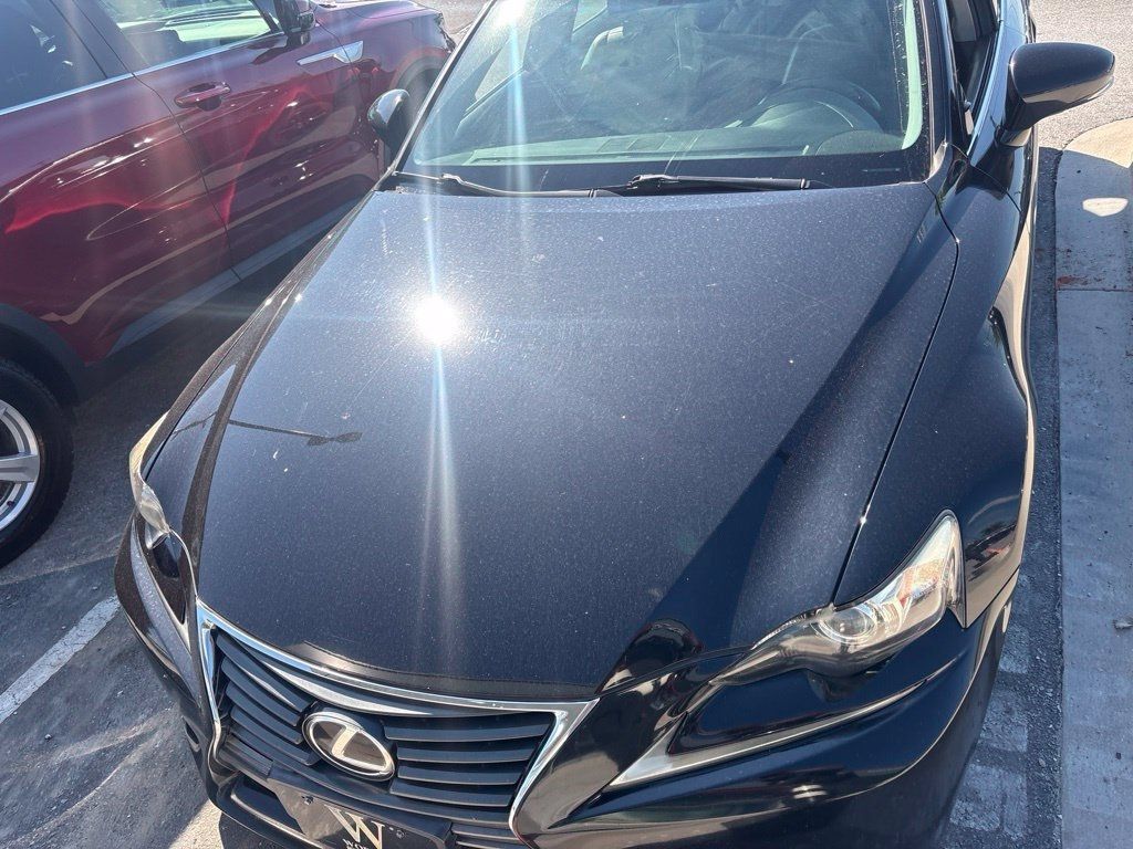 Used 2016 Lexus IS 200t RWD image 4
