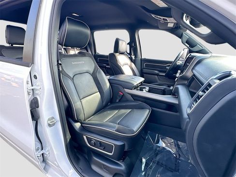 Used 2024 RAM 1500 Laramie image 28