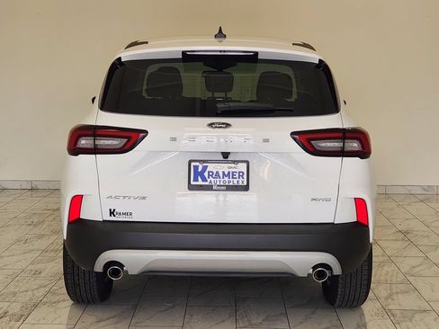 Used 2024 Ford Escape Active AWD/4WD image 6