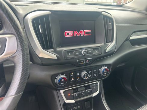 Certified 2022 GMC Terrain SLE FWD image 21