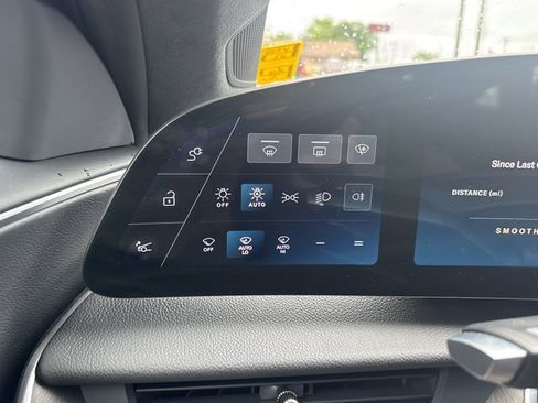 Used 2023 Lucid Air Touring AWD/4WD image 24