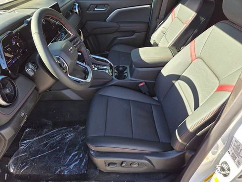 New 2026 Chevrolet Colorado Z71 w/ Technology Package image 6