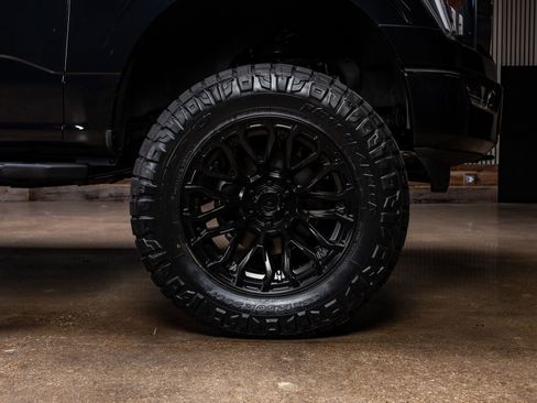 Used 2022 Ford F150 XLT w/ Equipment Group 302A High image 12